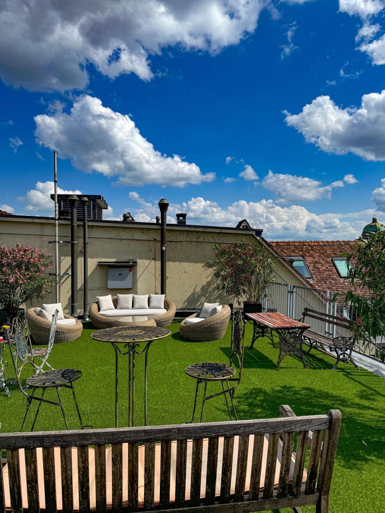 Moderne Altbauwohnung Im Zentrum Von Bern Mit Wellness Bagian luar foto