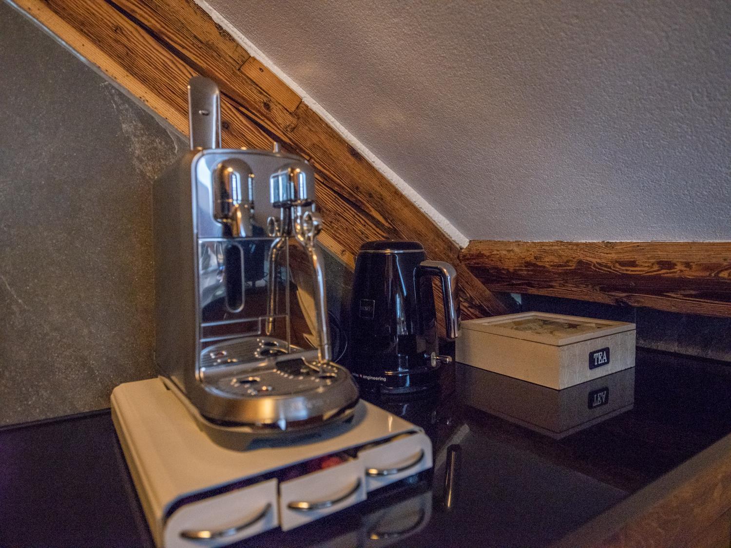 Moderne Altbauwohnung Im Zentrum Von Bern Mit Wellness Bagian luar foto